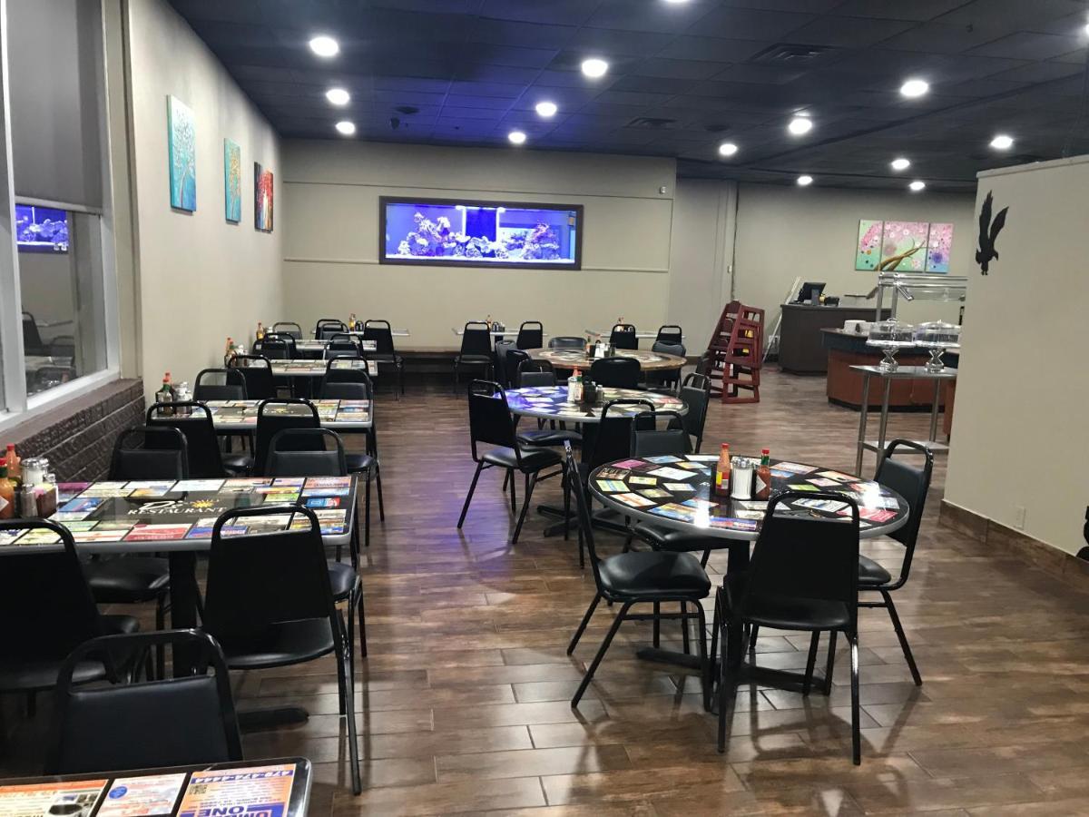 6-van Buren, Ar I- 40 Hotel 3*